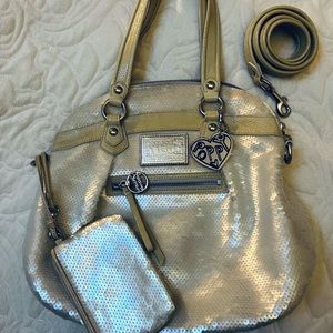 COACH POPPY with  wallet wristlet, cream Sequins & Leather, limited edition